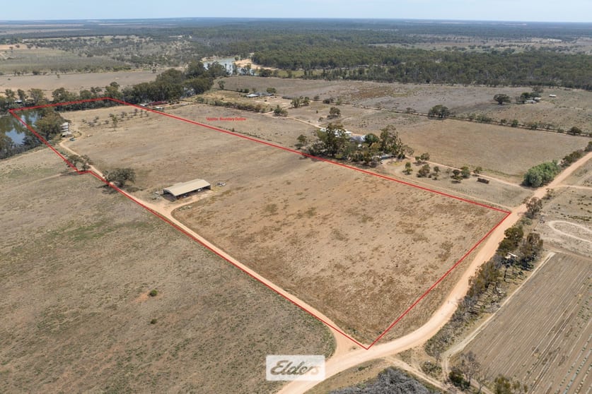 Click to view all images 25 Blake Road Red Cliffs VIC 3496 - Image 1