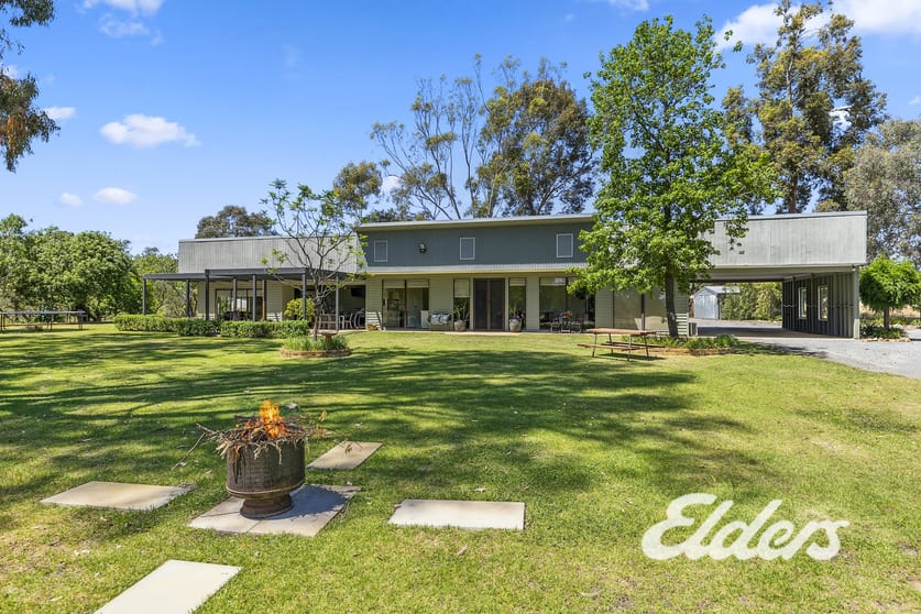 Click to view all images 3484 Wangaratta-Yarrawonga Road Bundalong South VIC 3730 - Image 2
