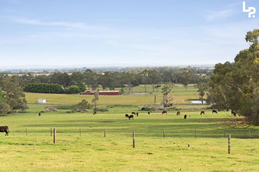 Click to view all images 80 Snell Road Nar Nar Goon North VIC 3812 - Image 3