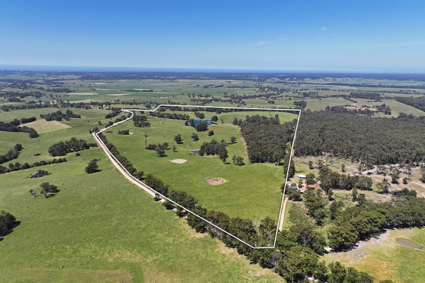 Click to view all images 310 Jarrahmond Road Jarrahmond VIC 3888 - Image 2