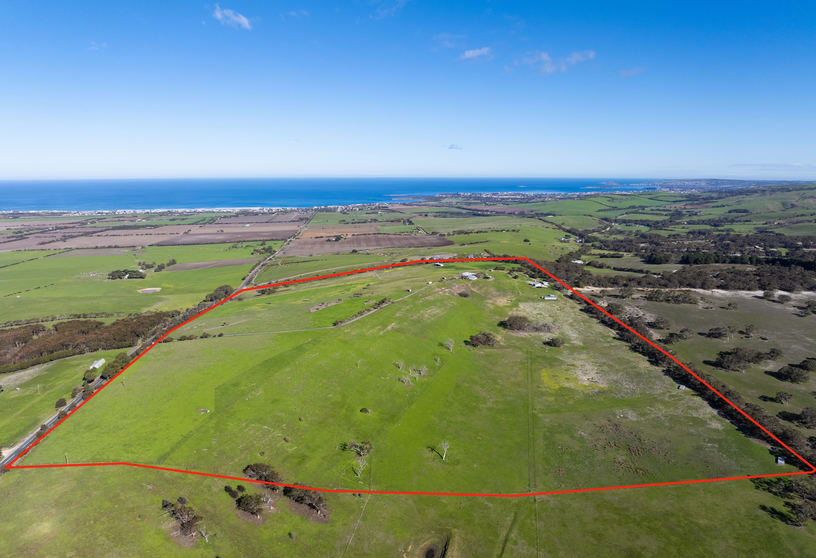 Click to view all images 409 Flagstaff Hill Road Middleton SA 5213 - Image 3