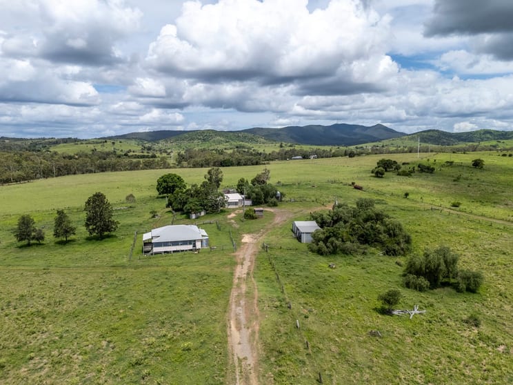 Click to view all images 8263 Isis Highway Dallarnil QLD 4621 - Image 2