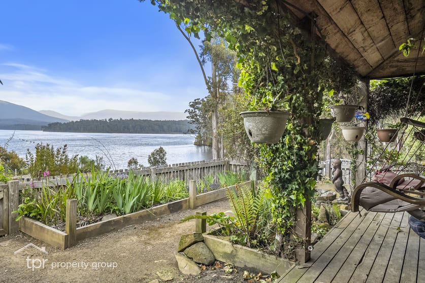 Click to view all images 250 Hastings Bay Esplanade Hastings TAS 7109 - Image 2