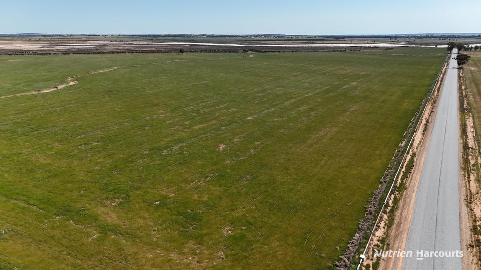 Click to view all images . Doodlakine South Road South Doodlakine WA 6411 - Image 2