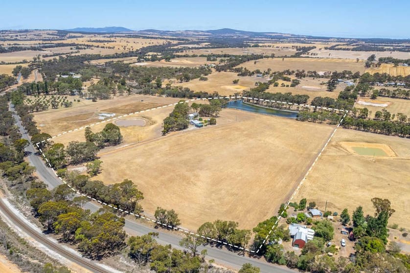 Click to view all images 899 Carbarup Road Kendenup WA 6323 - Image 1
