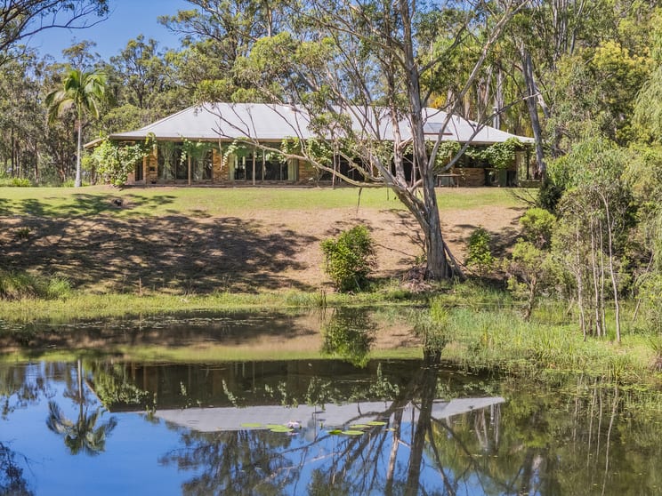 Click to view all images 134 Limeburners Creek Road Limeburners Creek NSW 2324 - Image 2