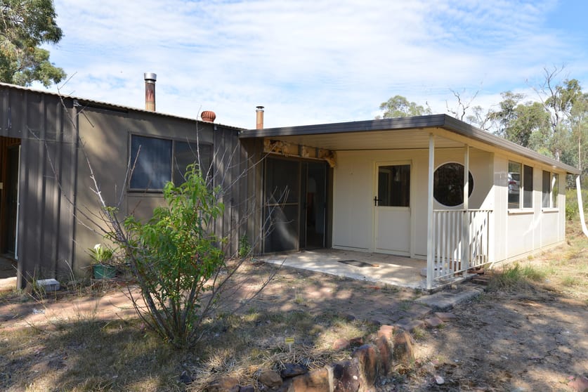 Click to view all images 202 Homeleigh Drive Coonabarabran NSW 2357 - Image 2