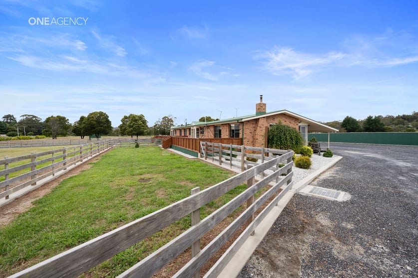 Click to view all images 372 Mersey Main Road Tarleton TAS 7310 - Image 3