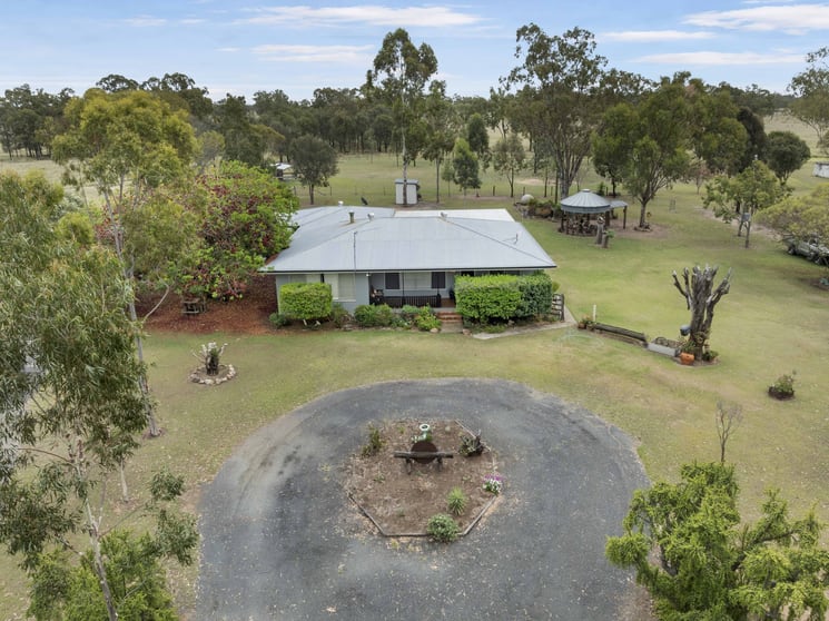 Click to view all images 8444 Gore Highway Millmerran QLD 4357 - Image 2