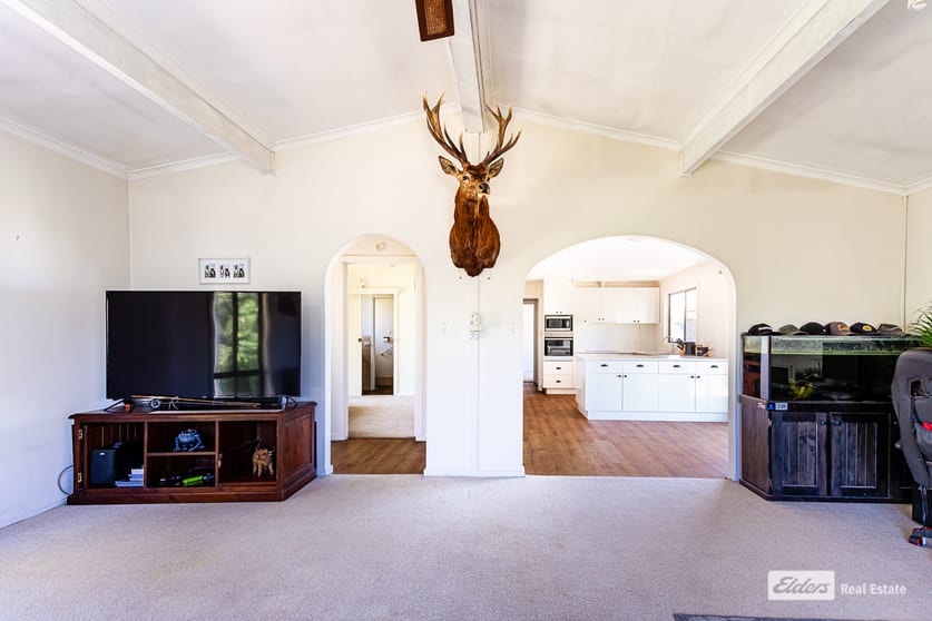 Click to view all images 793 Lucindale Road Moyhall SA 5271 - Image 3