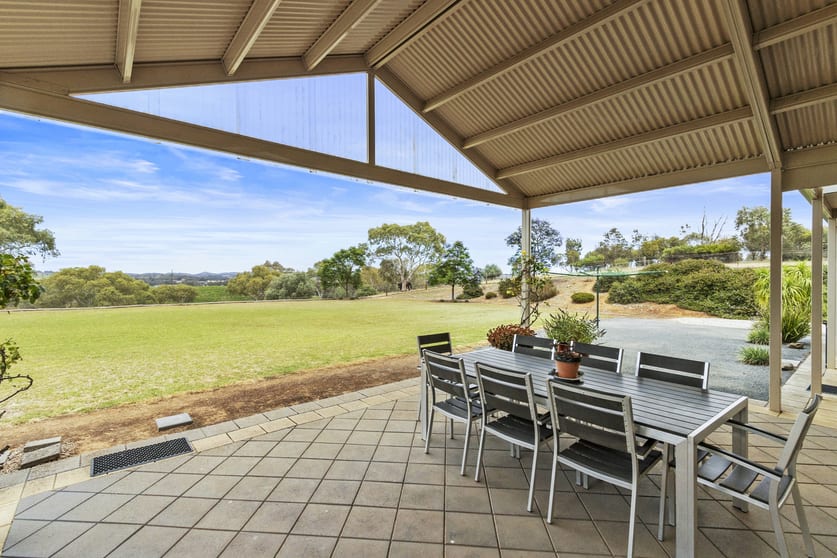 Click to view all images 24 Moccundunda Road Clare SA 5453 - Image 3