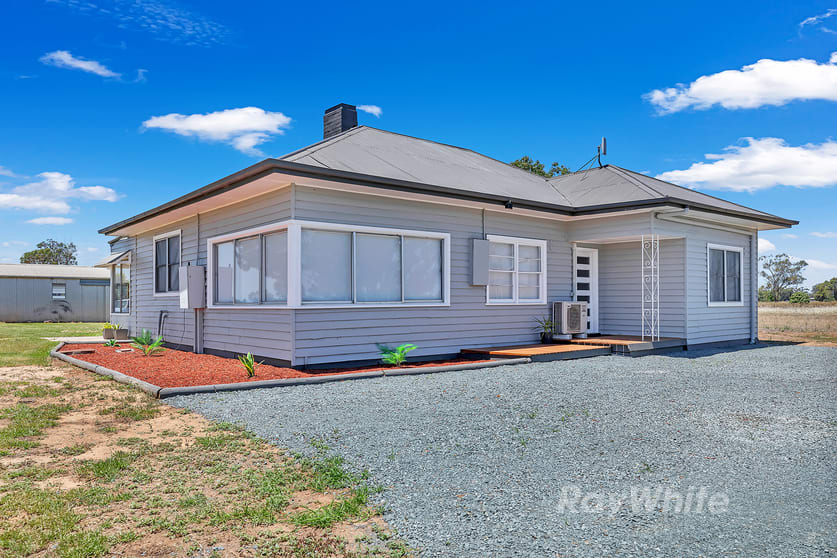 Click to view all images 924 Lowe Road Ballendella VIC 3561 - Image 3