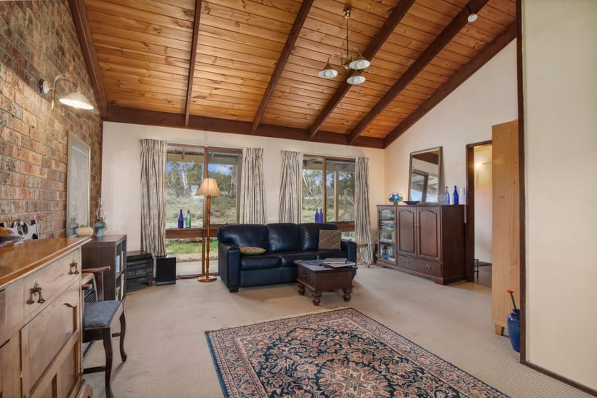 Click to view all images 280 Scotts Road Cooma NSW 2630 - Image 2