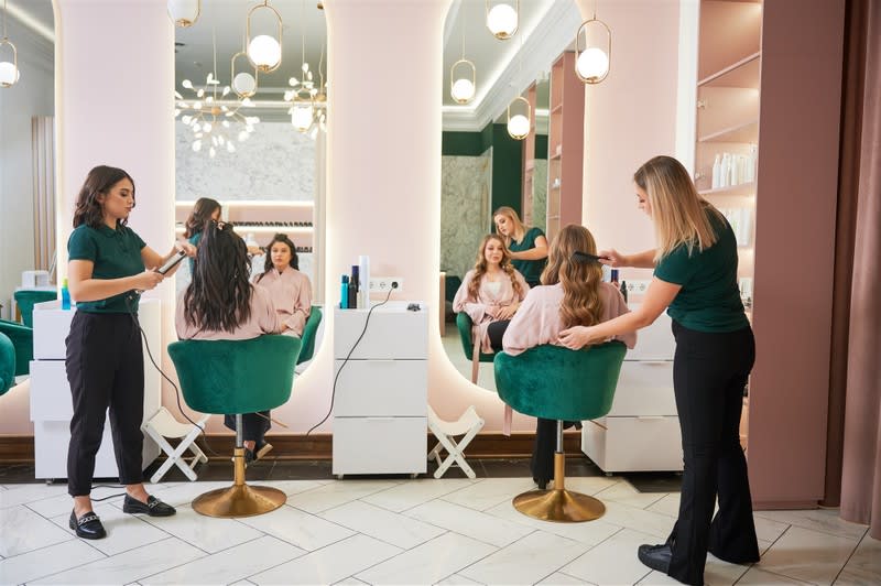 Hairdresser  business for sale in Buderim - Image 1