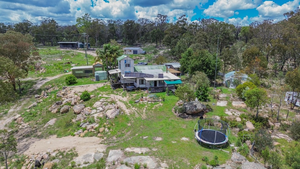 Click to view all images 328 Marinis Road Glen Aplin QLD 4381 - Image 3