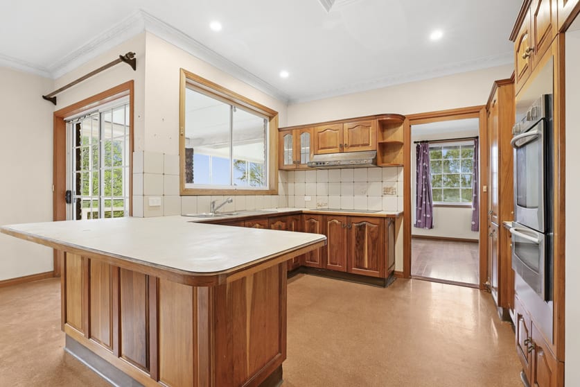 Click to view all images 361 Pitt Town Road Pitt Town NSW 2756 - Image 2
