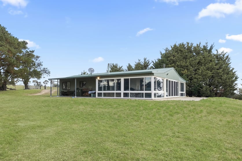 Click to view all images 442 Sylvia Vale Road Binda NSW 2583 - Image 3