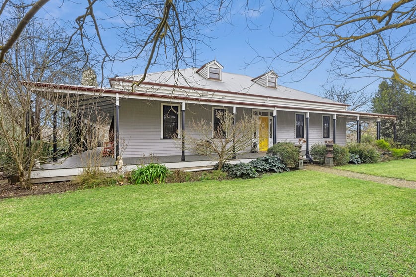 Click to view all images 60 Cross Street Batesford VIC 3213 - Image 1