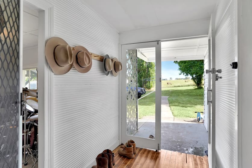 Click to view all images 401 Garland Road Lyndhurst NSW 2797 - Image 3