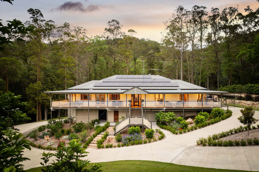Click to view all images 830 Upper Brookfield Road Upper Brookfield QLD 4069 - Image 1
