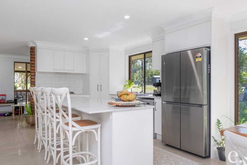 Click to view all images 16 Pine Mountain Drive Bondoola QLD 4703 - Image 3