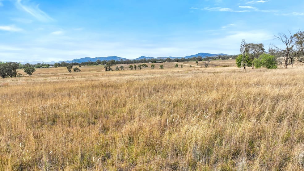 Click to view all images 159 Duri-Winton Road Tamworth NSW 2340 - Image 1