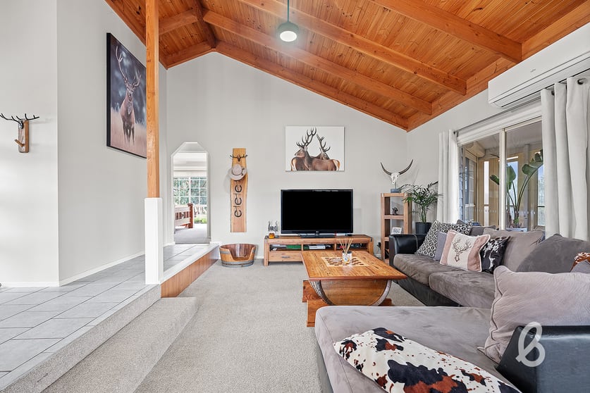 Click to view all images 2/618 Westbrook Road Singleton NSW 2330 - Image 2