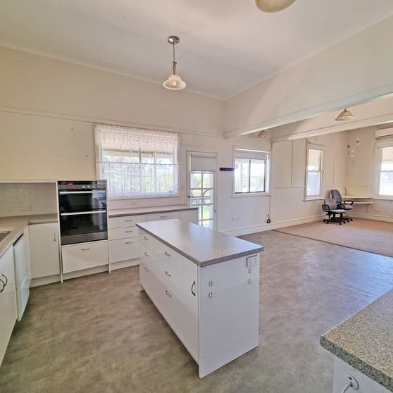 Click to view all images 2744 Kerang-Quambatook Road Quambatook VIC 3540 - Image 2