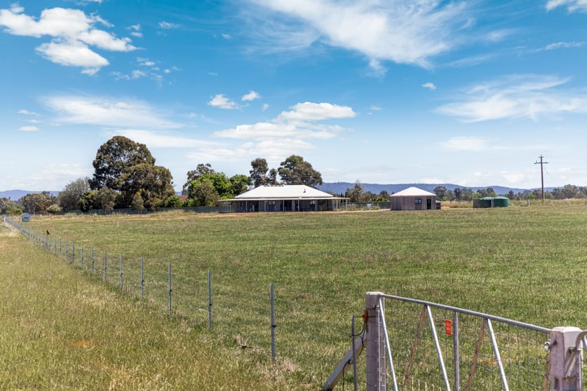 Click to view all images 4194 Bridgewater-Maldon Road Bridgewater VIC 3516 - Image 3