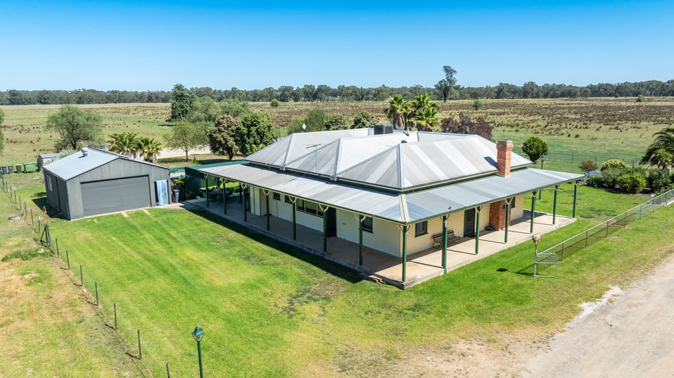 Click to view all images 'Glenelg East'/1075 Walbundrie Rd Culcairn NSW 2660 - Image 2