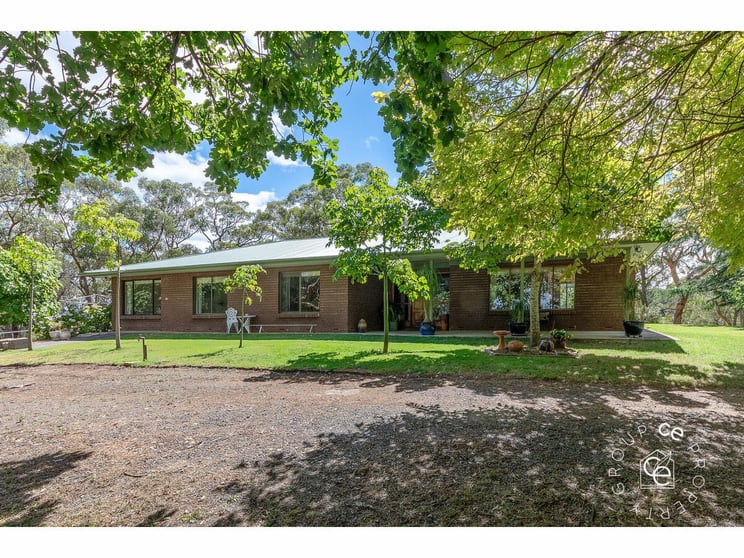 Click to view all images 201 Harris Road Lenswood SA 5240 - Image 1