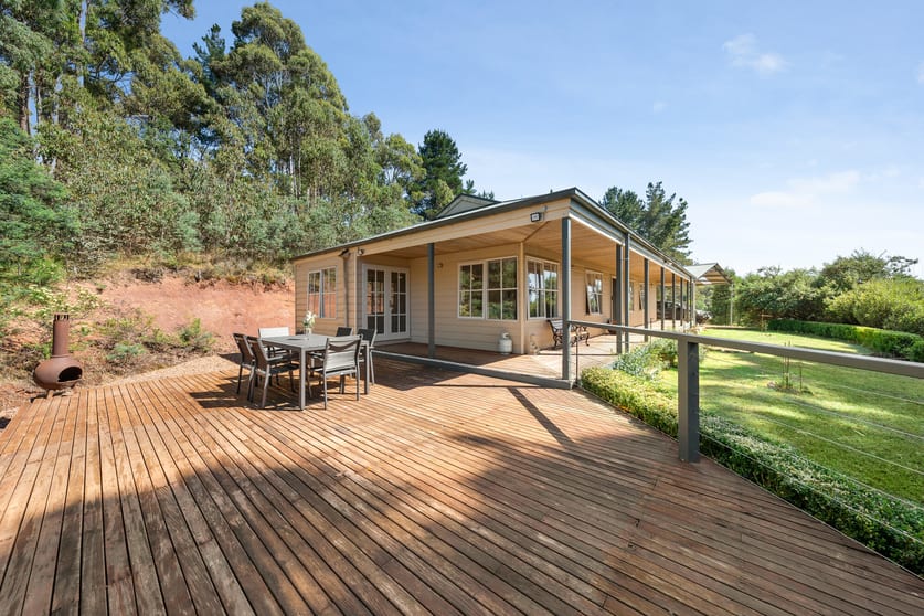 Click to view all images 36 Facey Drive Tolmie VIC 3723 - Image 2