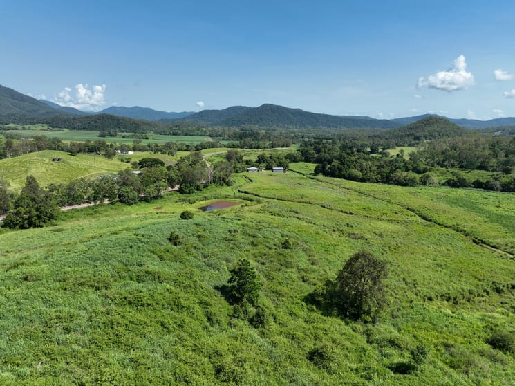 Click to view all images Mount Charlton QLD 4741 - Image 2
