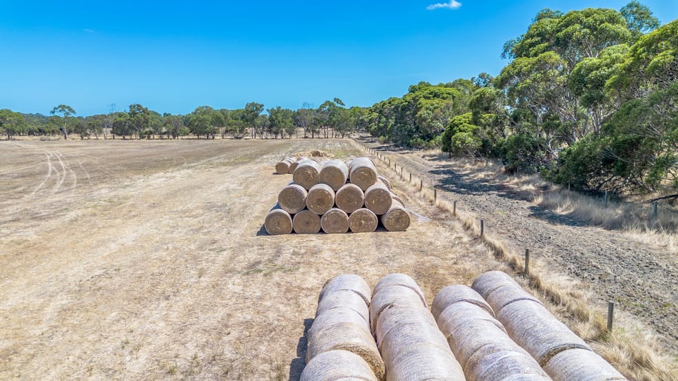 Click to view all images 360 Mayfield Road Coolup WA 6214 - Image 3