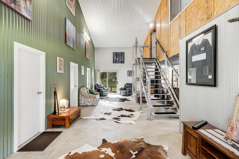 Click to view all images 124 Hartz Road Iredale QLD 4344 - Image 2