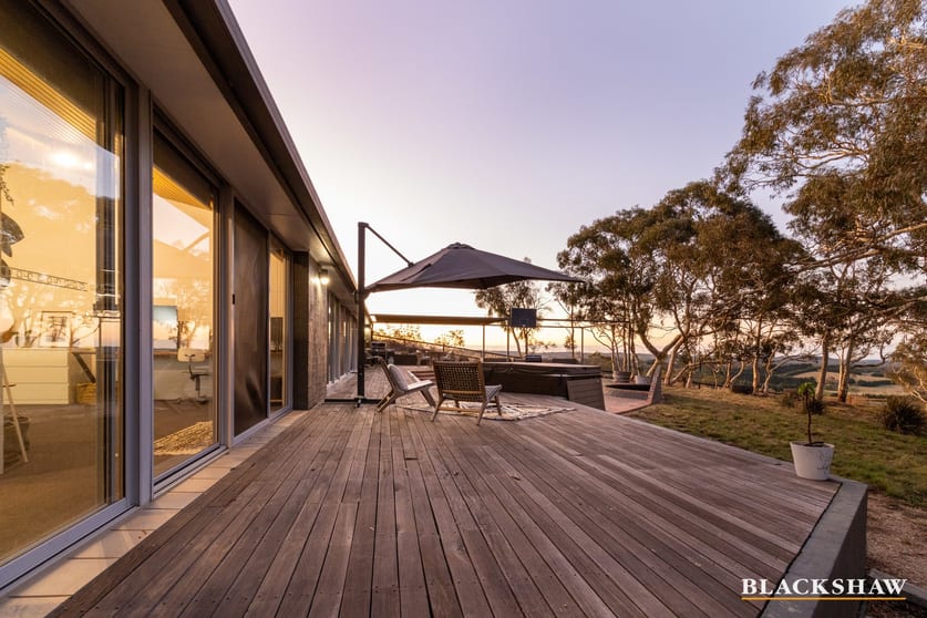 Click to view all images 112 Cherry Tree Lane Bungendore NSW 2621 - Image 1