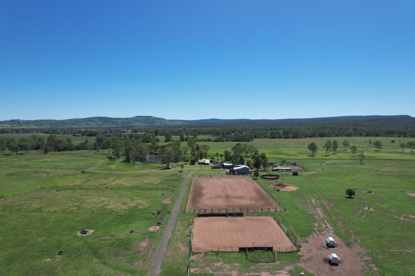 Click to view all images 207 Wongalee Road Moonford QLD 4630 - Image 2