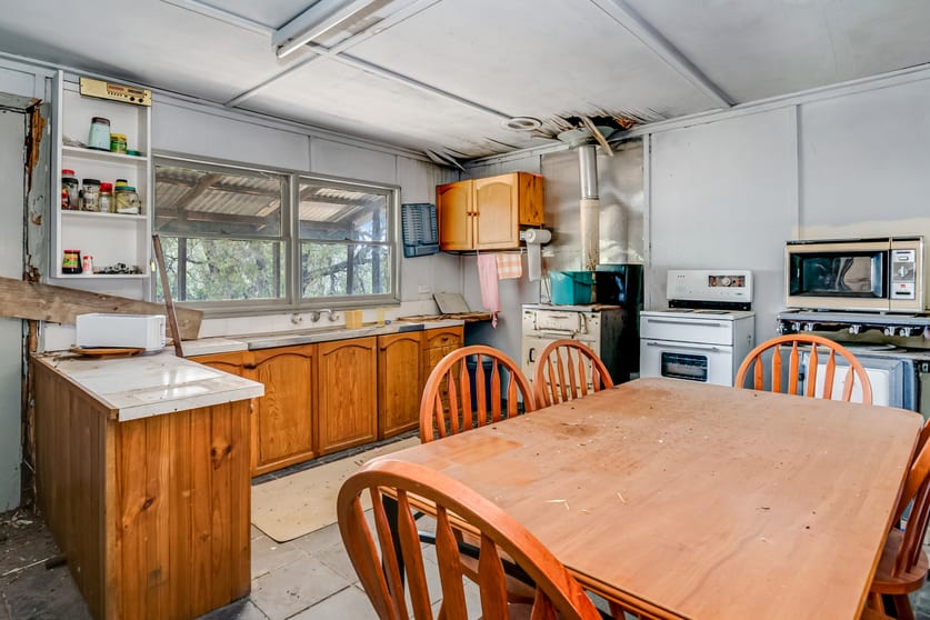 Click to view all images 64 Boughyard Lane Heathcote VIC 3523 - Image 2