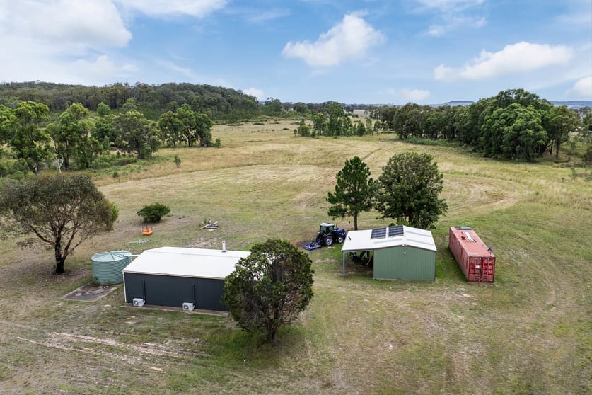 Click to view all images 2 Suzanne Road Gulgong NSW 2852 - Image 1