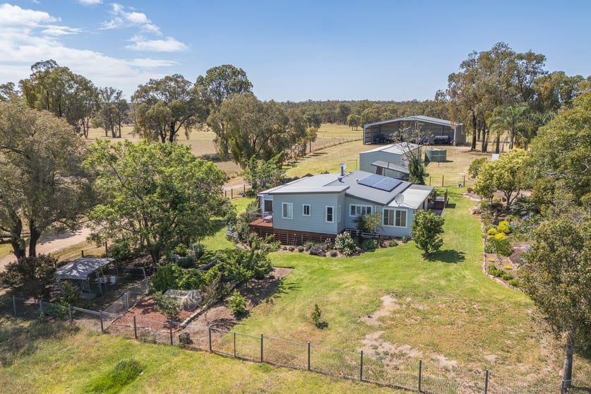 Click to view all images 739 Stannifer Road Stannifer NSW 2369 - Image 3