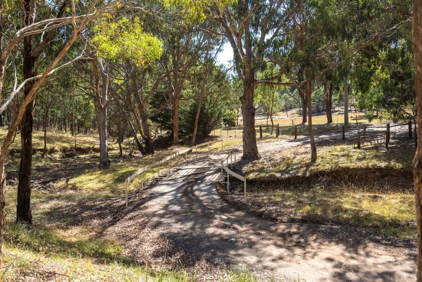 Click to view all images 305 Ghin Ghin Road (Seymour District) Whiteheads Creek VIC 3660 - Image 3