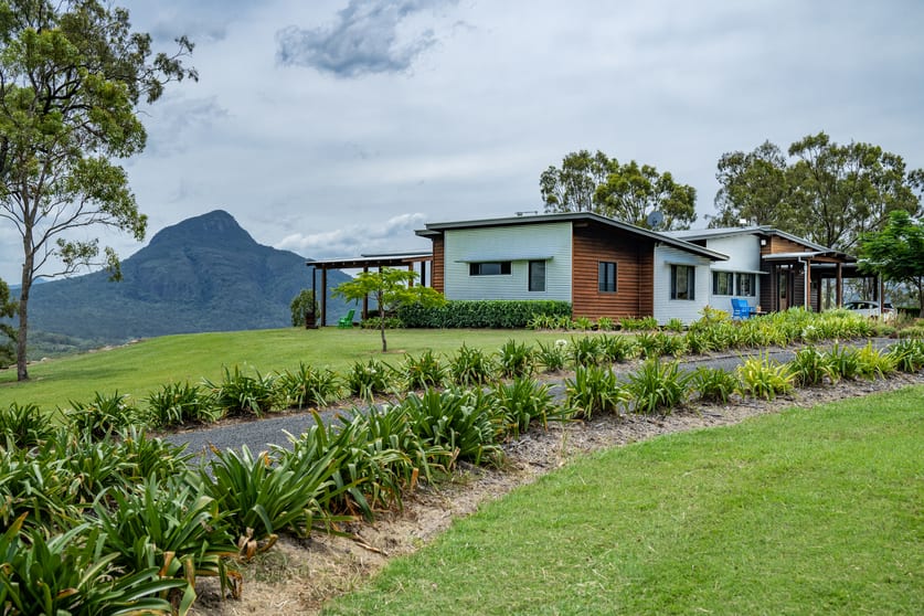 Click to view all images 437 Croftby Road Moogerah QLD 4309 - Image 3