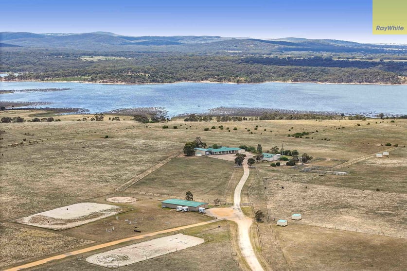 Click to view all images 814 Diggers Rest-coimadai Road Coimadai VIC 3340 - Image 1
