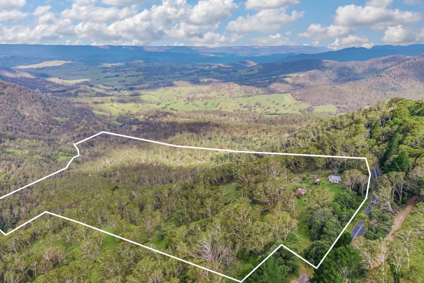 Click to view all images 1941 Jenolan Caves Road Hampton NSW 2790 - Image 3