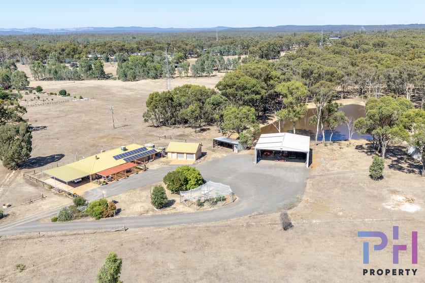 127 Popes Road Junortoun VIC 3551 - Image 2