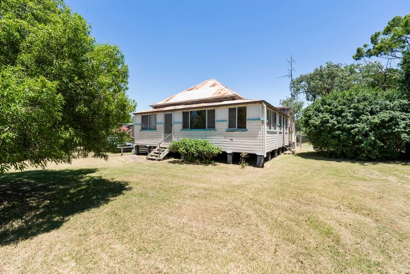 Click to view all images 60 Weier Lane Stoneleigh QLD 4356 - Image 2