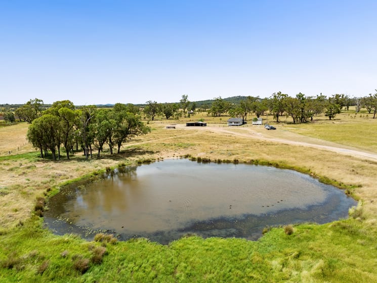 Click to view all images "Hutton Rest" 99 Seibel Lane Pratten QLD 4370 - Image 2