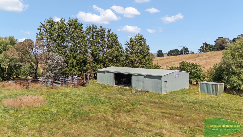 Click to view all images Meadow Flat NSW 2795 - Image 1