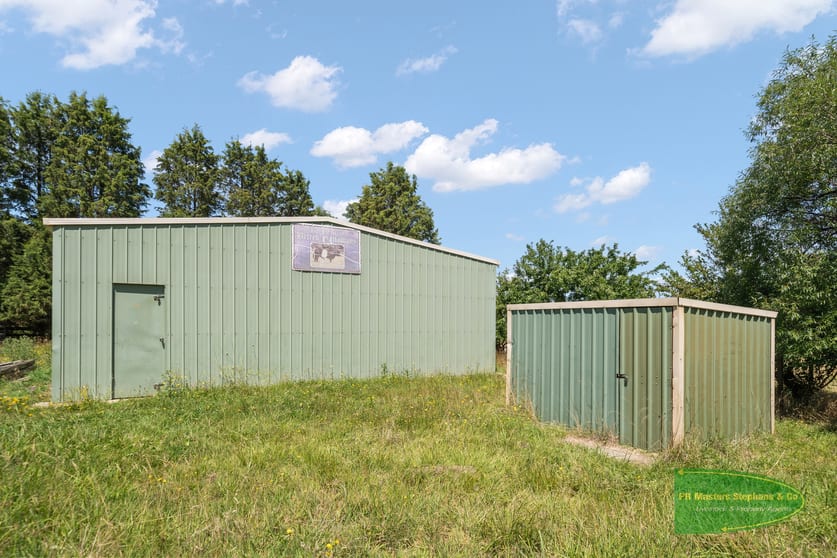 Click to view all images Meadow Flat NSW 2795 - Image 3