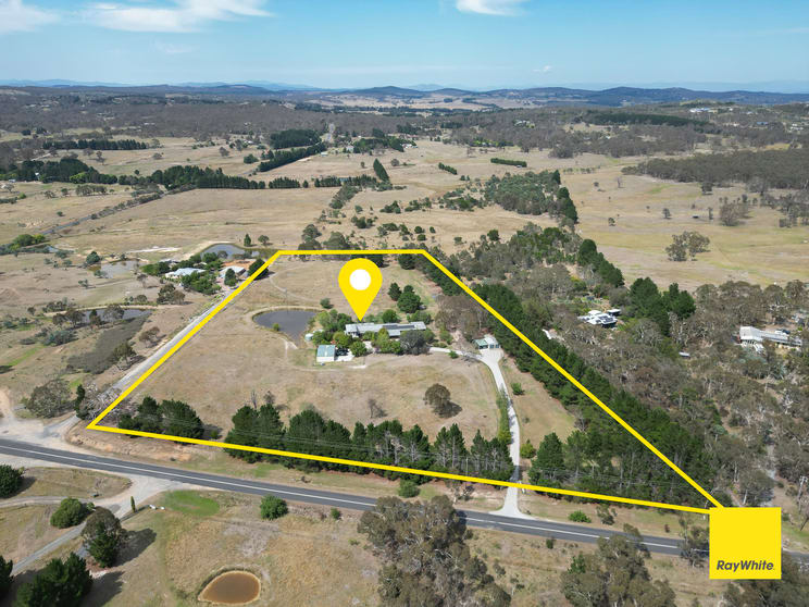 Click to view all images 345 Weeroona Drive Wamboin NSW 2620 - Image 1